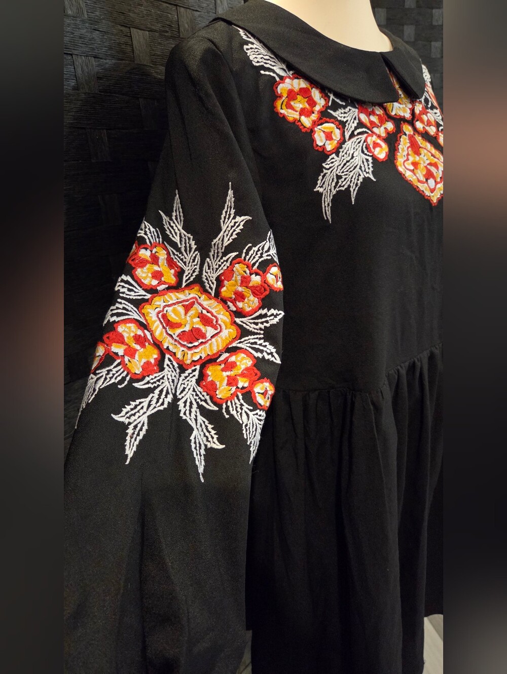NWT Black Floral Embroidered Boho Long Sleeve Smock Mini Dress Small - Picture 5 of 15